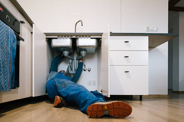 Professional Leak Detection technician working in Raeford, NC